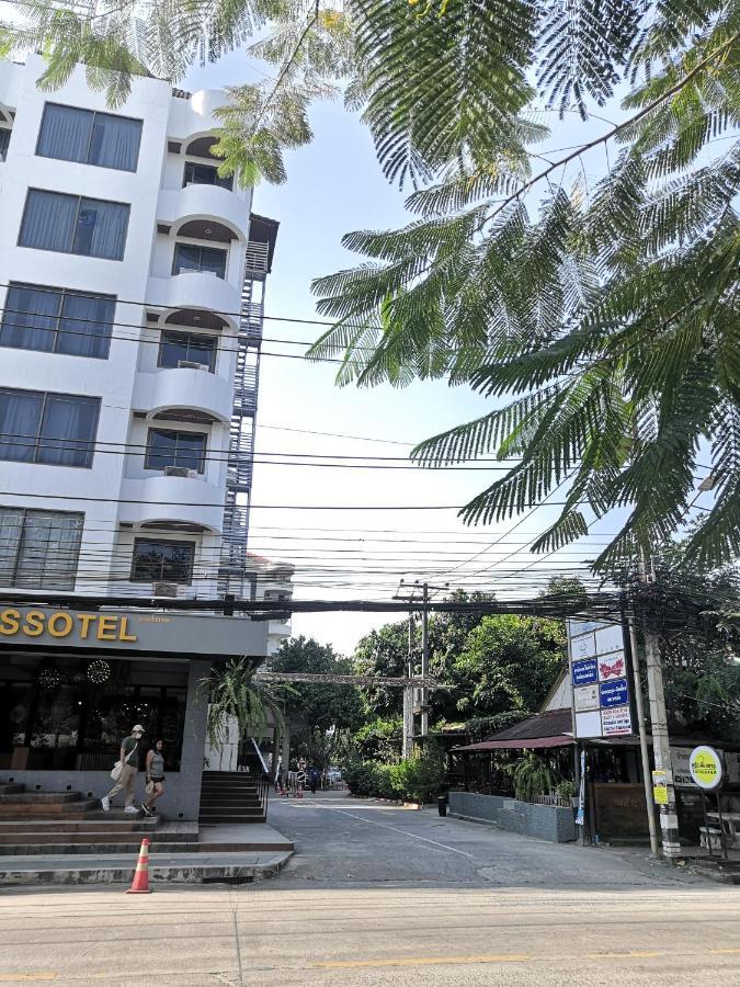 3 Pool With Condo Opposite The Train Station, Near Old City And Nimman Chiang Mai Exterior foto