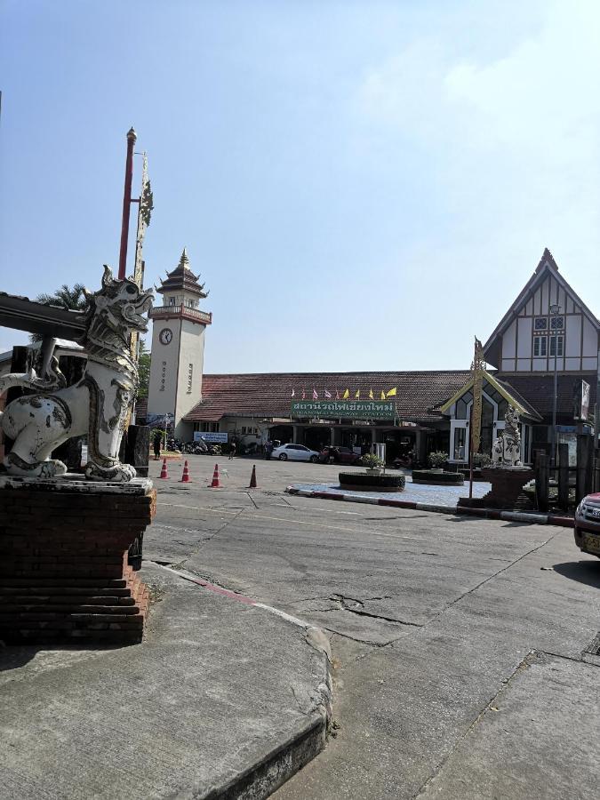 3 Pool With Condo Opposite The Train Station, Near Old City And Nimman Chiang Mai Exterior foto